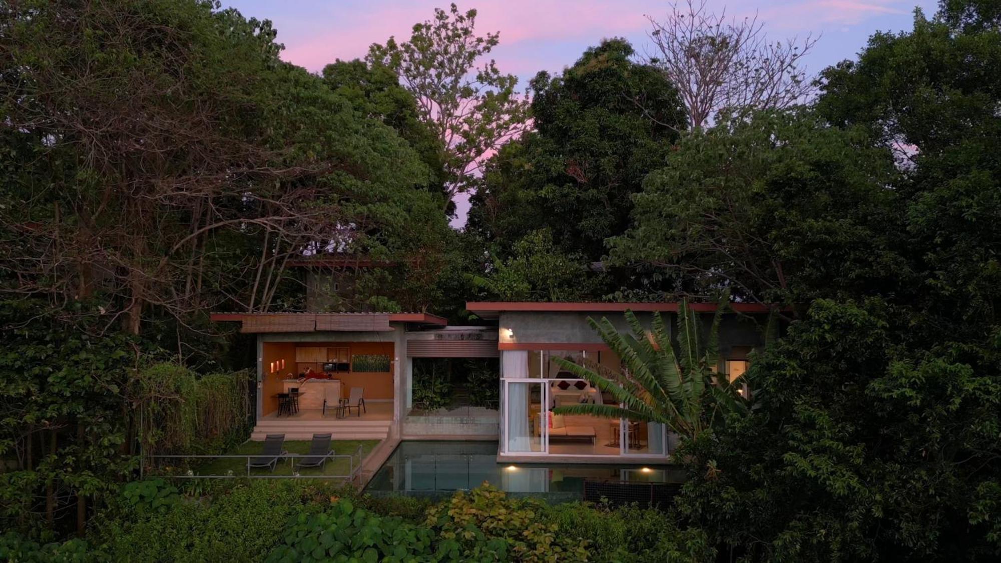 Ambong Pool Villas - Private Pool Pantai Cenang  Eksteriør billede