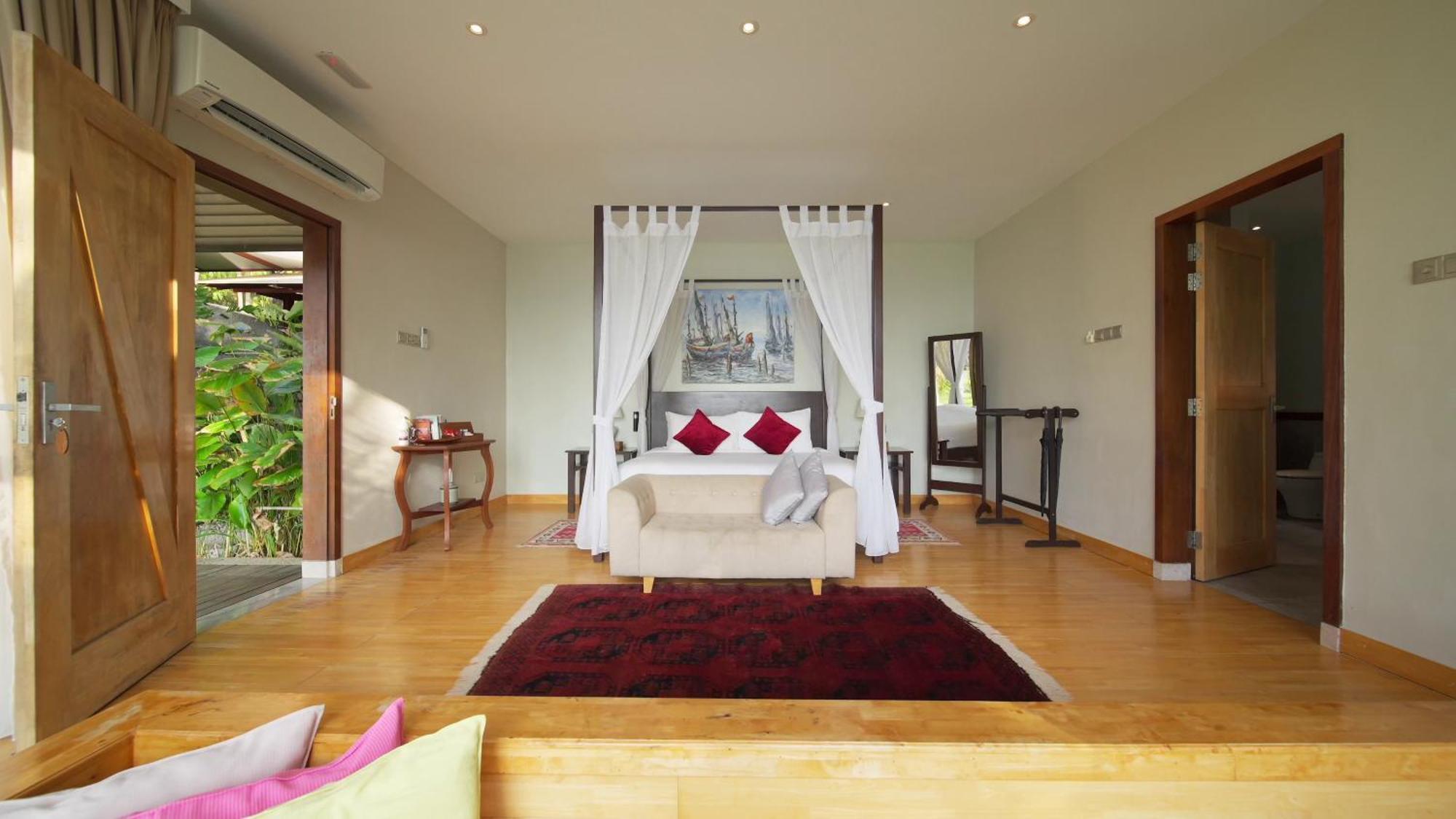 Ambong Pool Villas - Private Pool Pantai Cenang  Eksteriør billede