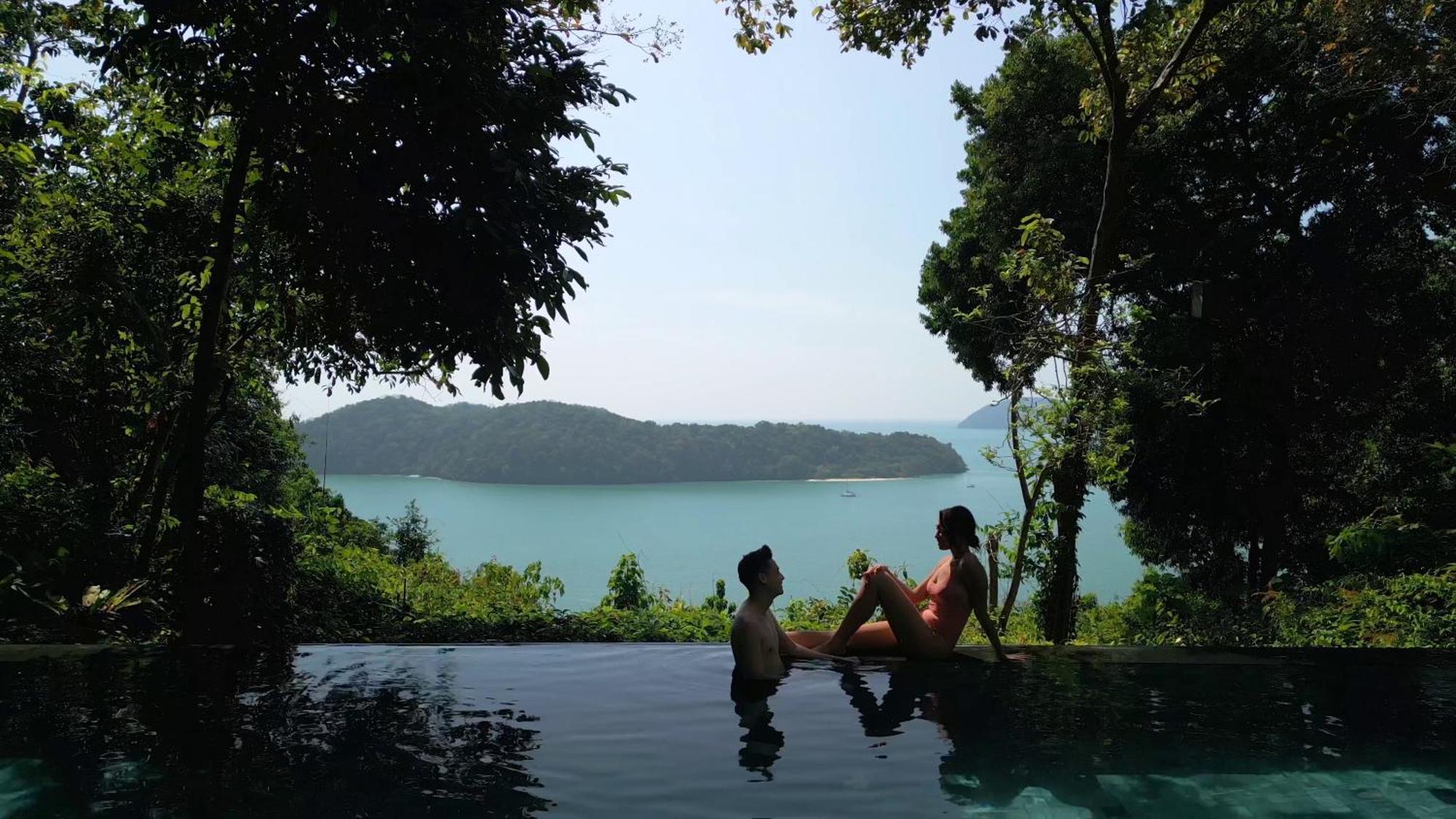 Ambong Pool Villas - Private Pool Pantai Cenang  Eksteriør billede